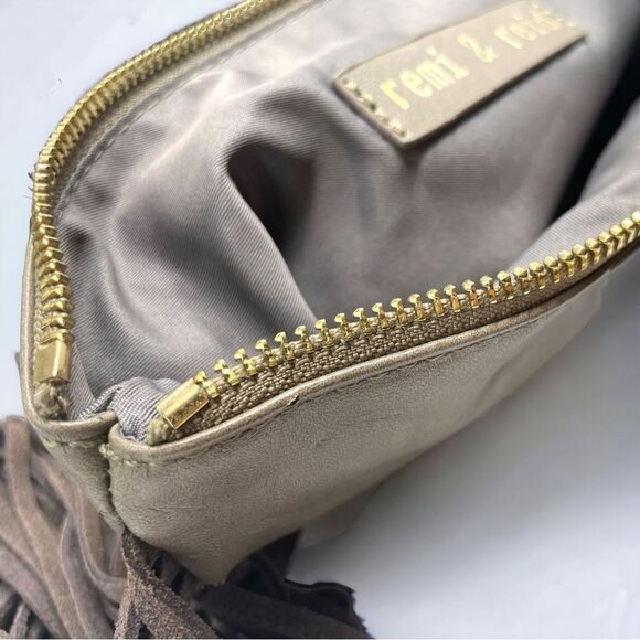 Fringe Hippie Purse l Crossbody Shoulder l Adjustable strap l Zip closure l VGUC - Picture 13 of 15